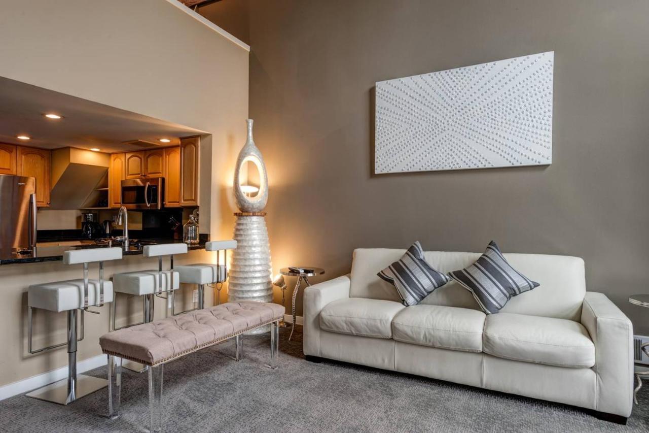 Modern Downtown Top Floor Penthouse With Bay Views Σιάτλ Εξωτερικό φωτογραφία