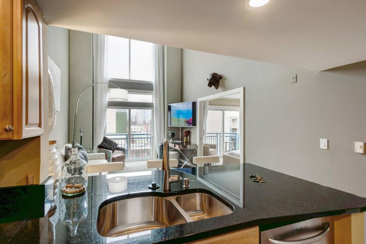 Modern Downtown Top Floor Penthouse With Bay Views Σιάτλ Εξωτερικό φωτογραφία
